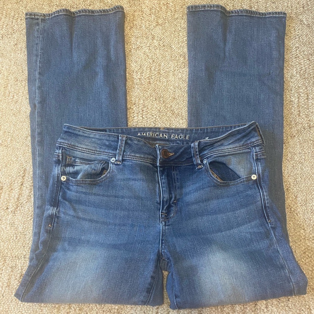 American Eagle women’s jeans
